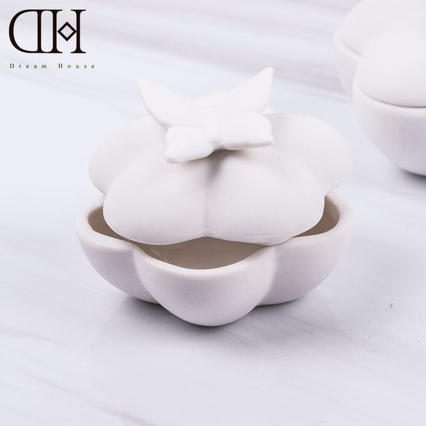 Ceramic Elegant Jar
